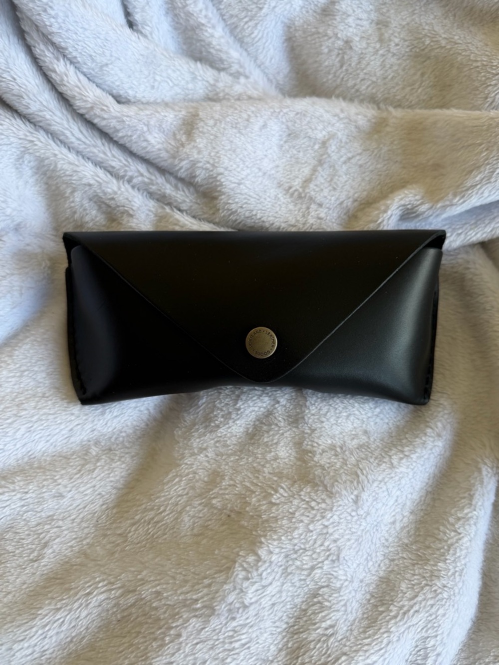 Portland Leather Sunglasses Case in Black
